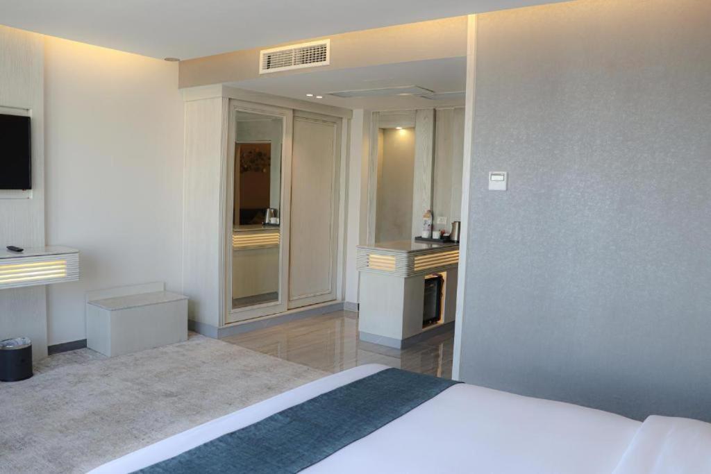 Rival Hotel Amman Zewnętrze zdjęcie